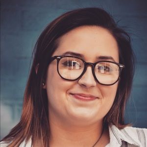 Meet your Posher, Madeline